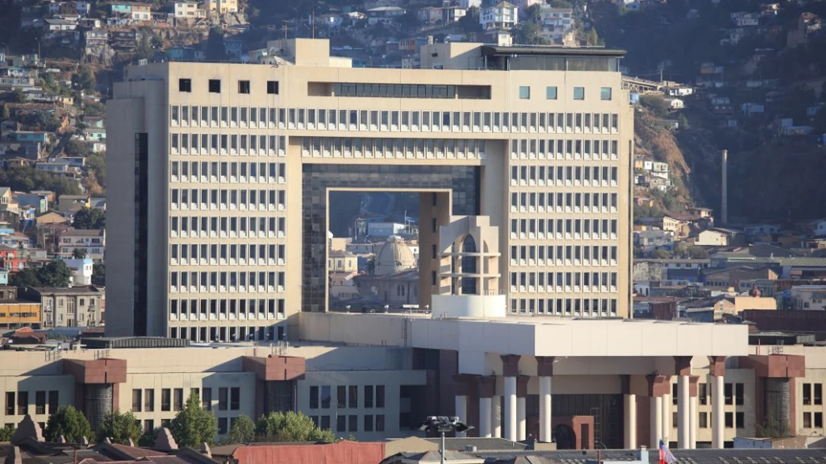 Hemiciclo del Congreso Nacional en Valparaíso, donde el Senado tramita la ley de inteligencia artificial.